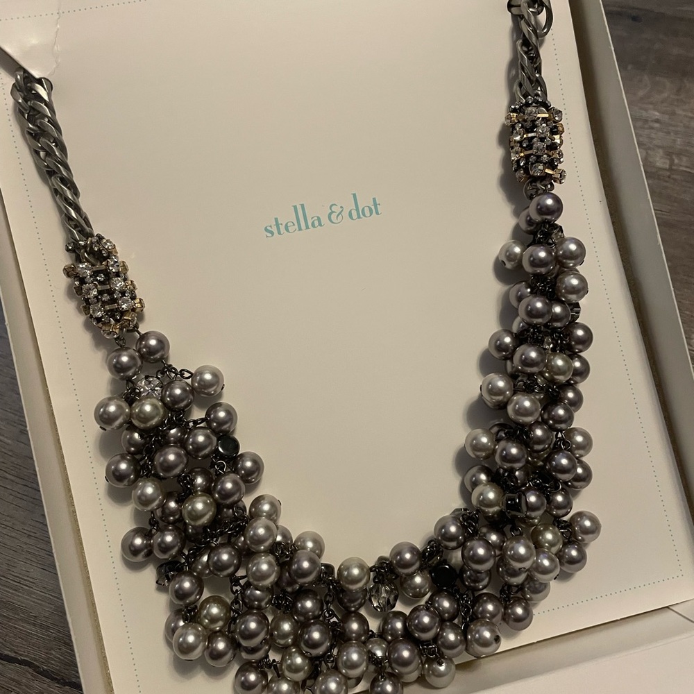 Stella & Dot Isadora Metallic Pearl Cluster Necklace